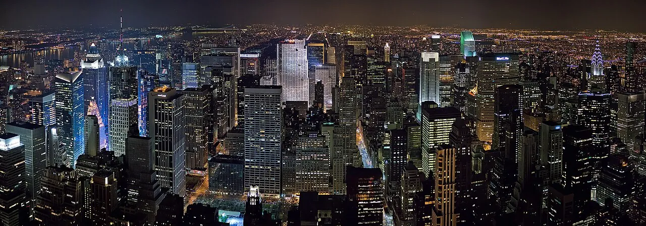 New York skyline for US green card planning